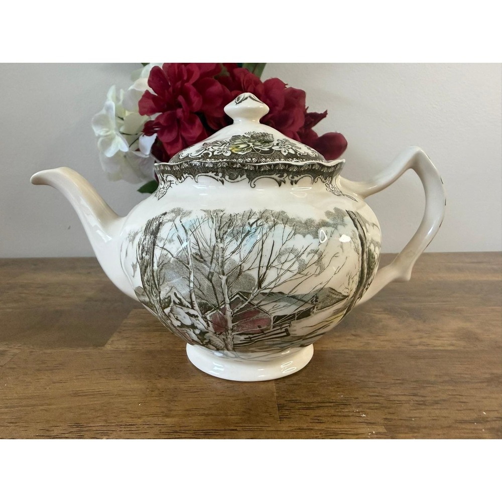 Johnson Brothers Friendly Village Teapot Covered Bridge Sugar Maple Holiday
